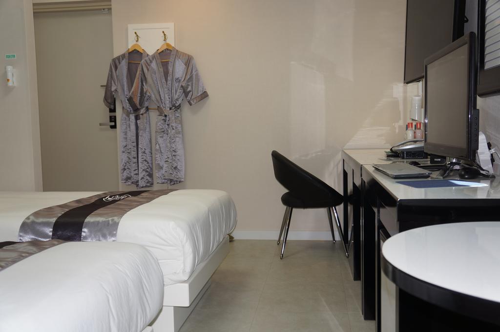 Novalus Tourist Hotel Seoul Ruang foto