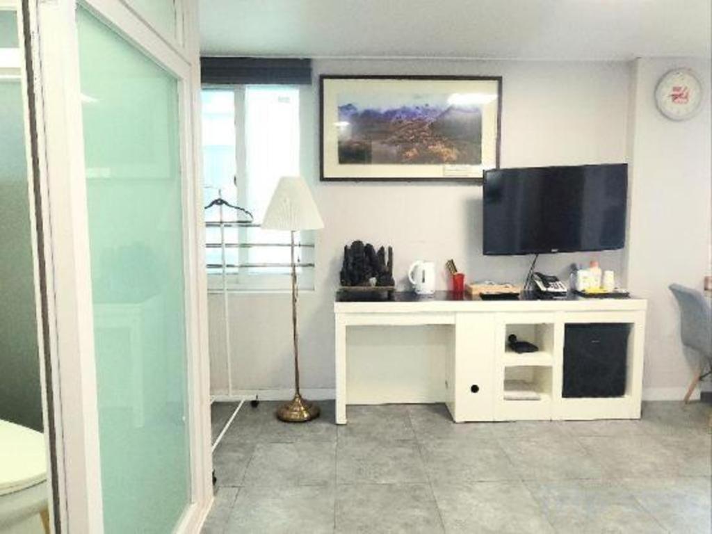Novalus Tourist Hotel Seoul Bagian luar foto