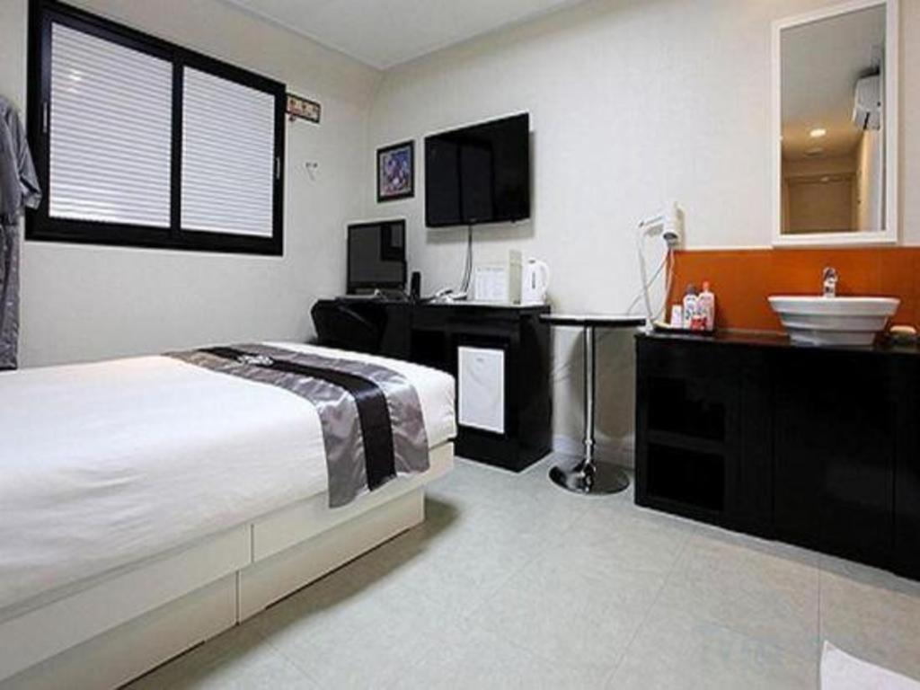 Novalus Tourist Hotel Seoul Bagian luar foto