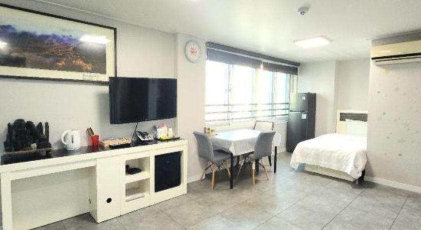 Novalus Tourist Hotel Seoul Bagian luar foto
