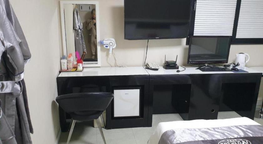 Novalus Tourist Hotel Seoul Bagian luar foto