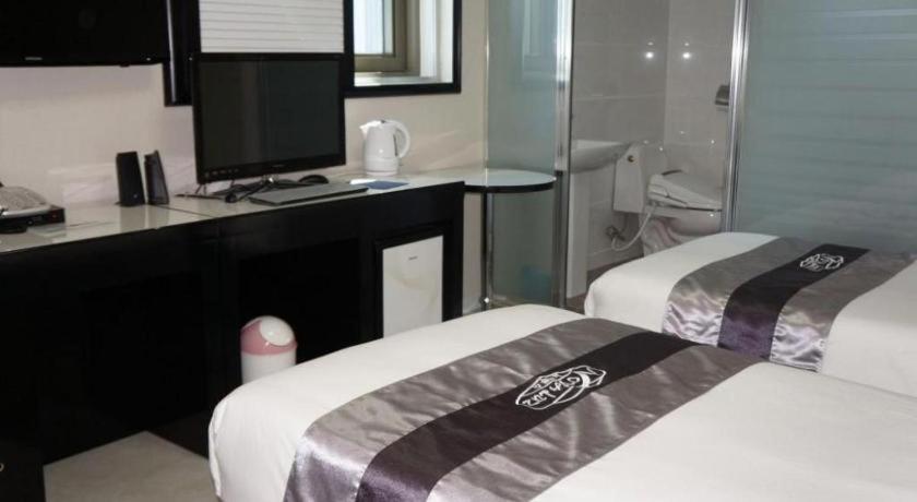 Novalus Tourist Hotel Seoul Bagian luar foto