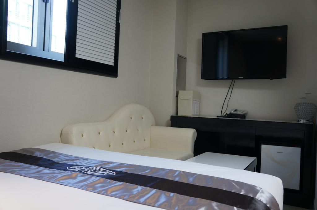 Novalus Tourist Hotel Seoul Ruang foto